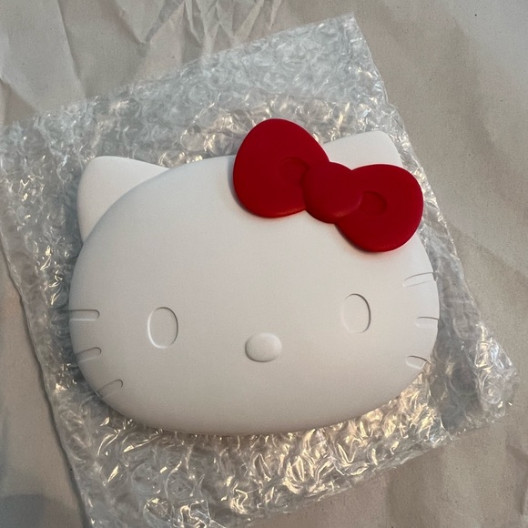 Impressions | Makeup | New Hello Kitty Kawaii Face Mirror Compact Led Lights White Red Bow ...